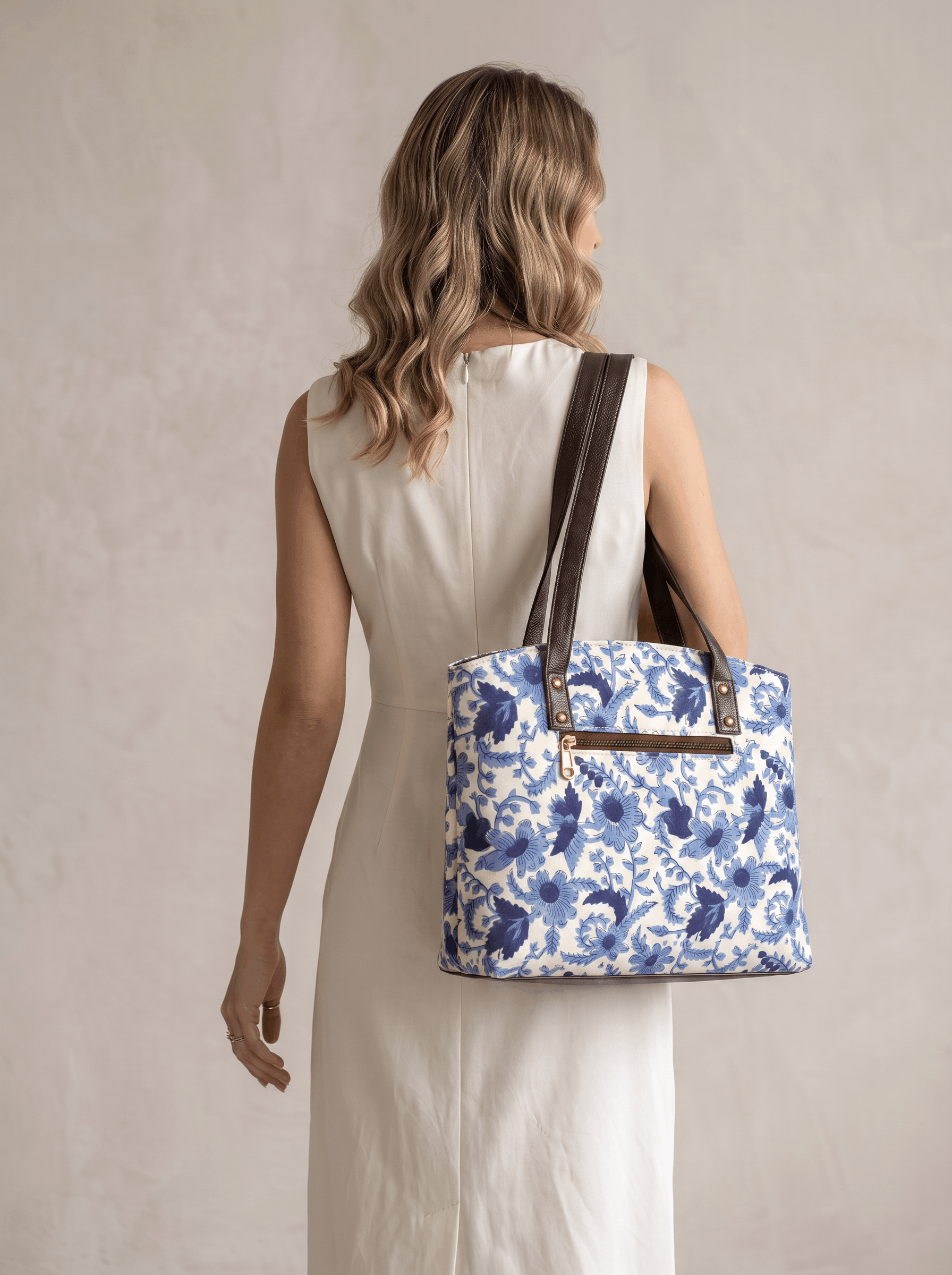 AURELIA SHOULDER BAG  (LBS-2-158-2)