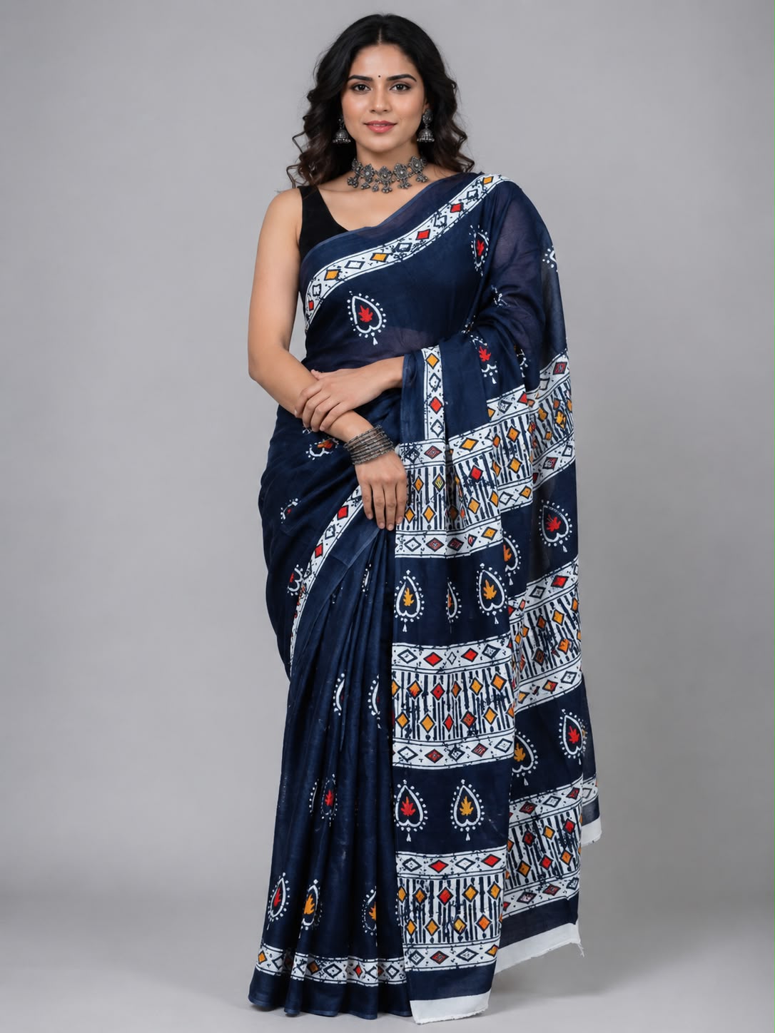 Parnika Greyish Black Print Cotton Saree