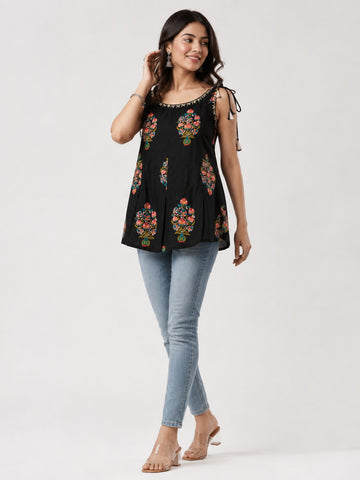 BLACK SANGANERI SHOULDER TIE SHORT KURTHA