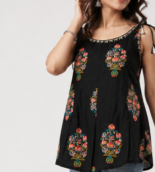 BLACK SANGANERI SHOULDER TIE SHORT KURTHA