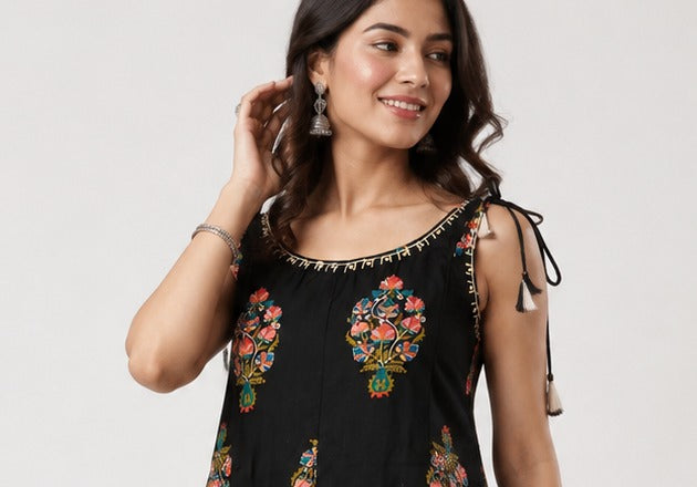 BLACK SANGANERI SHOULDER TIE SHORT KURTHA