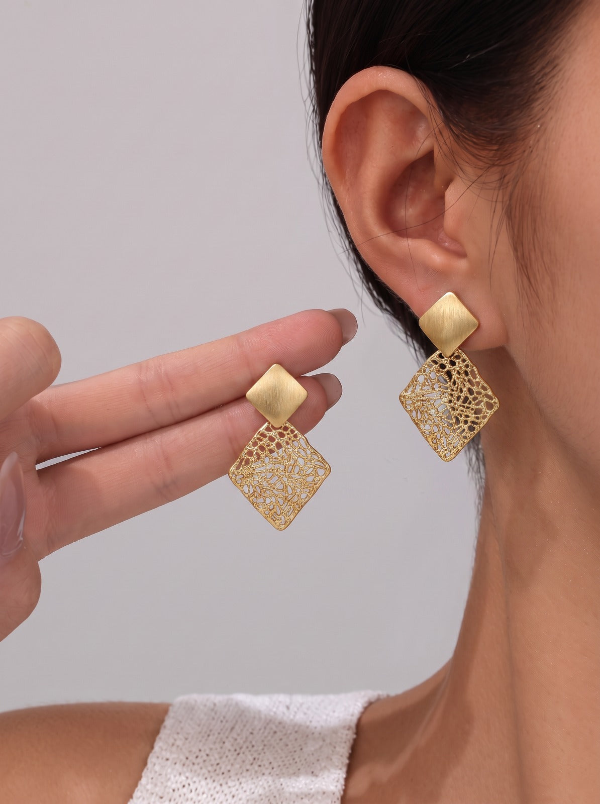 Stela Earrings