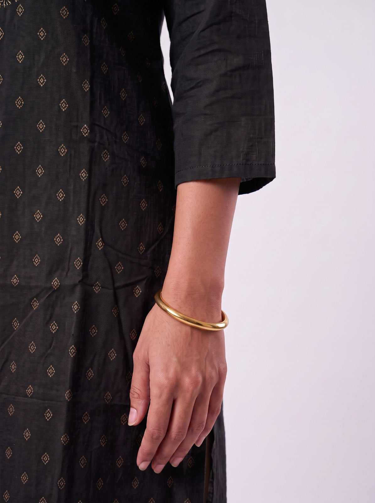 Black Zari Kurtha