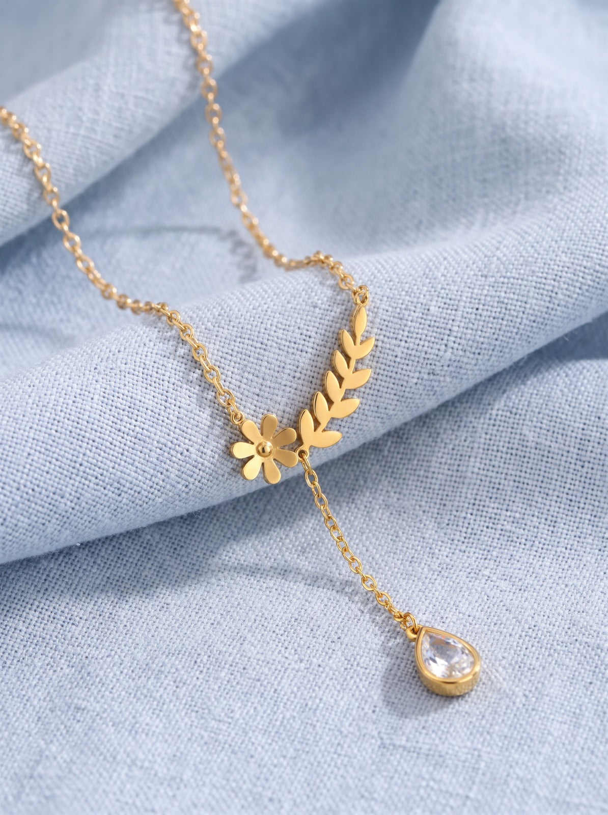 Leaf Charm Necklace