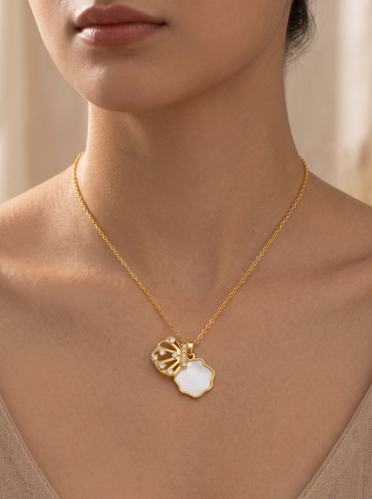 Golden Shell Necklace