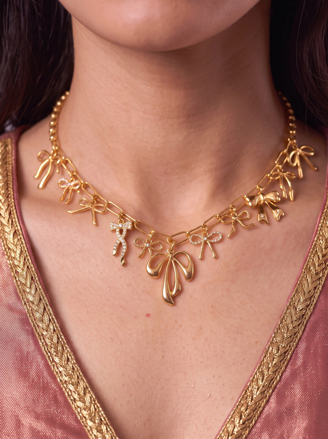 Golden Bow Necklace With Earrings