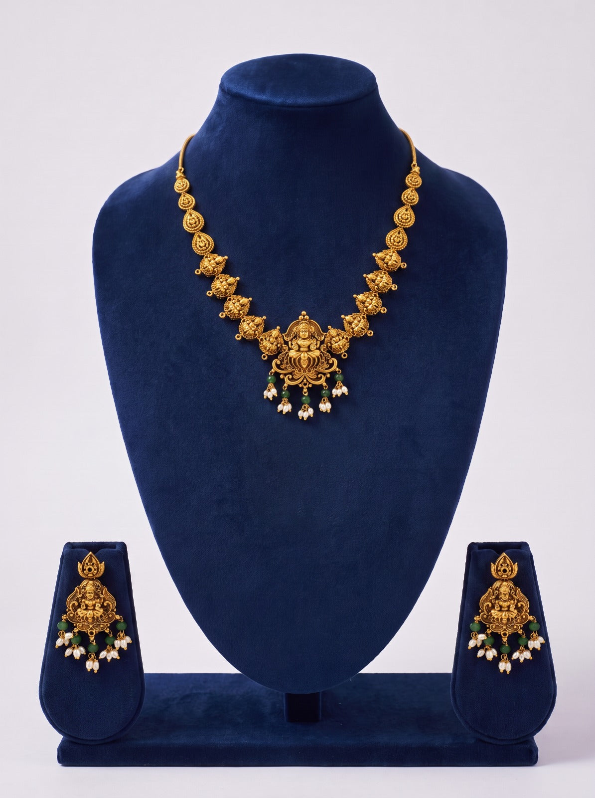 Lakshmi Mala Green And Pearl Stone With Earings