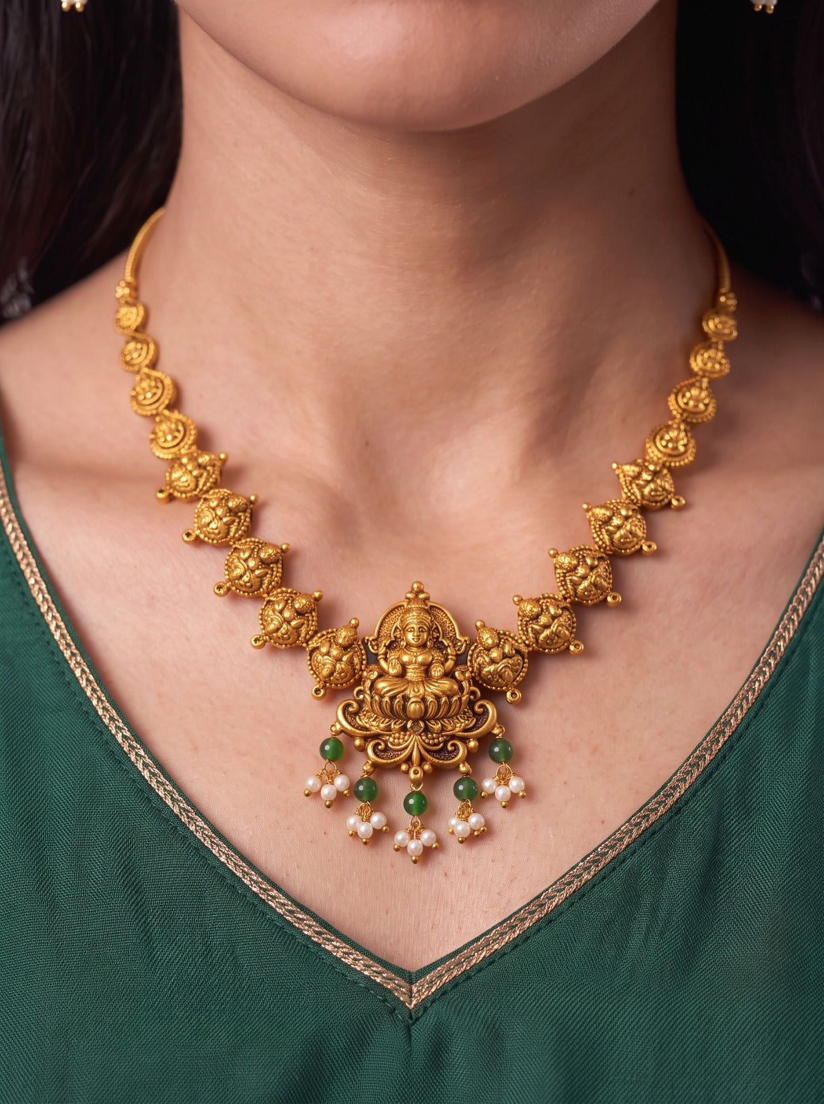 Lakshmi Mala Green And Pearl Stone With Earings