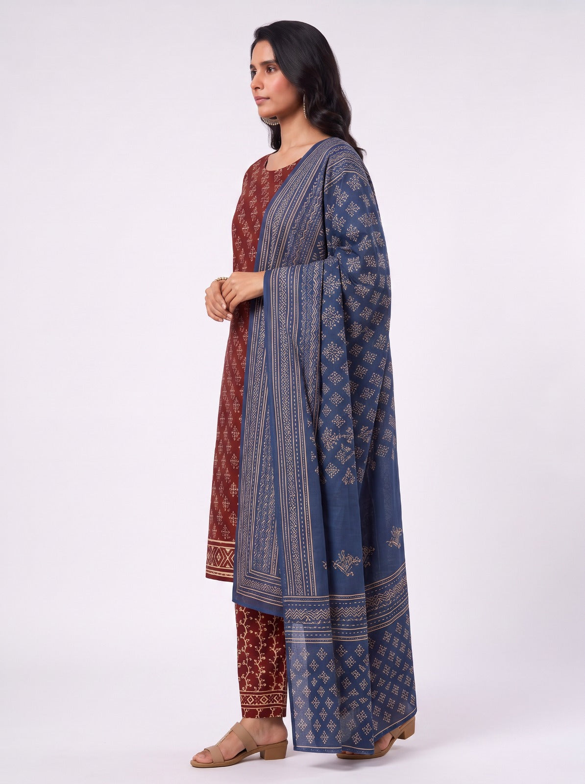 Mix N Match Maroon Unstitched Dress Material With Cotton Shawl