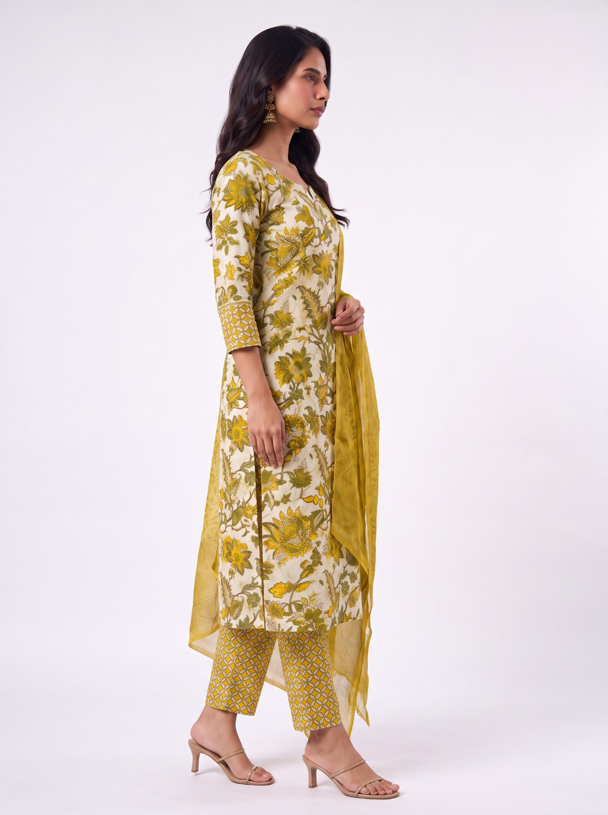 Floral Vibe Cotton Unstitched Dress Material With Kota Doriya Shawl