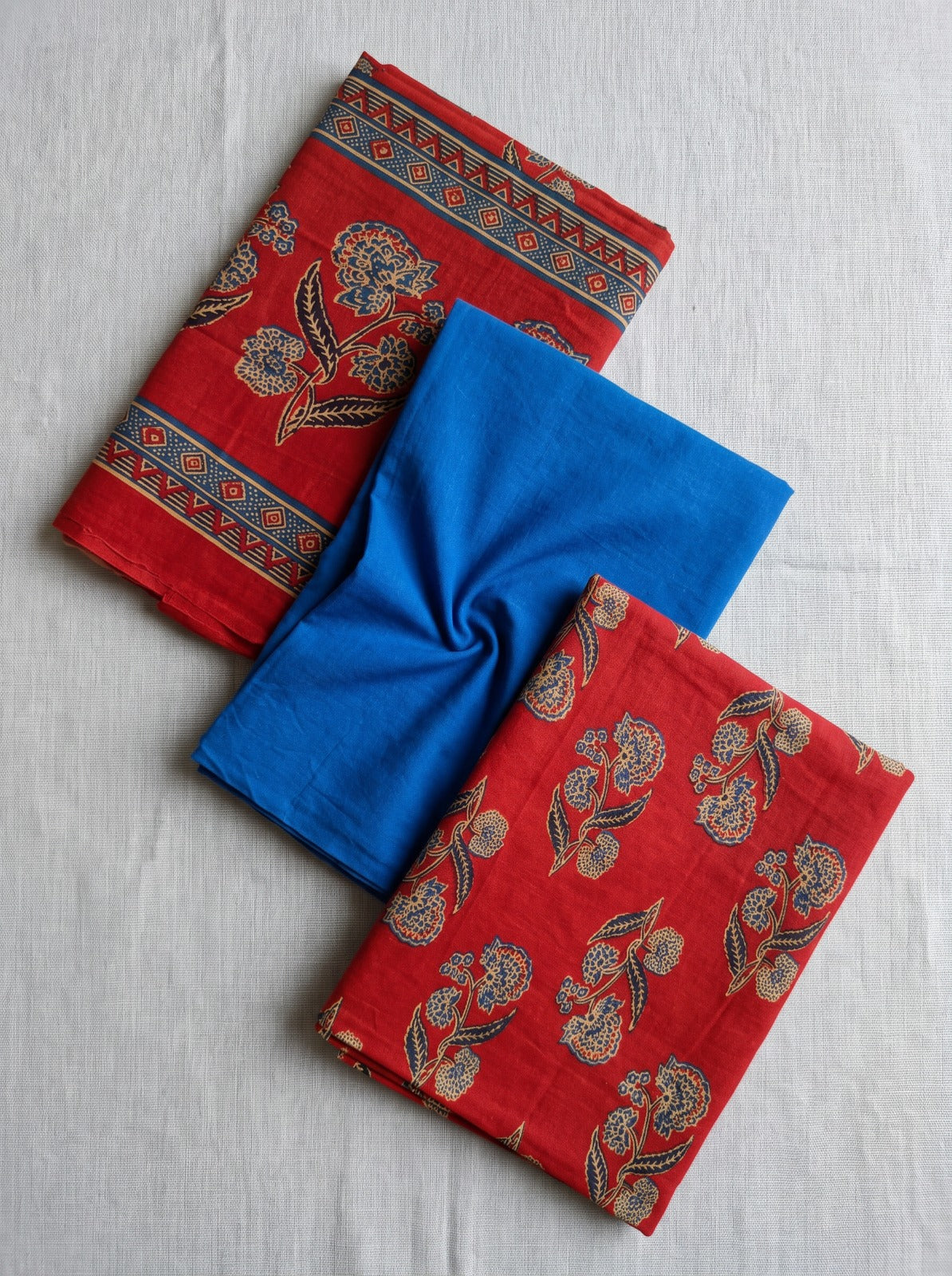 Rust And Royal Unstitched Dress Material With Cotton Shawl