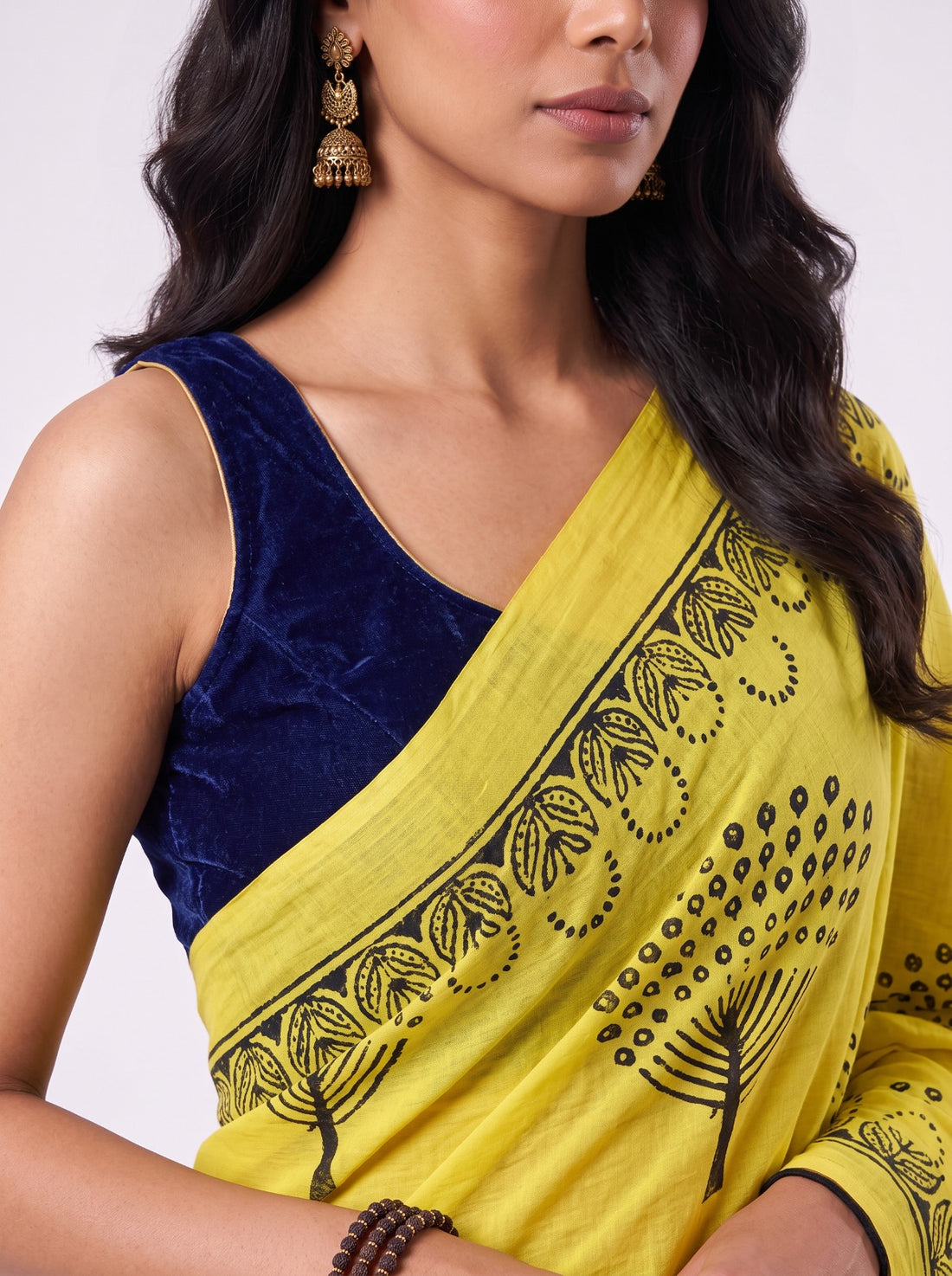 PEELA NEELA MUL COTTON SAREE