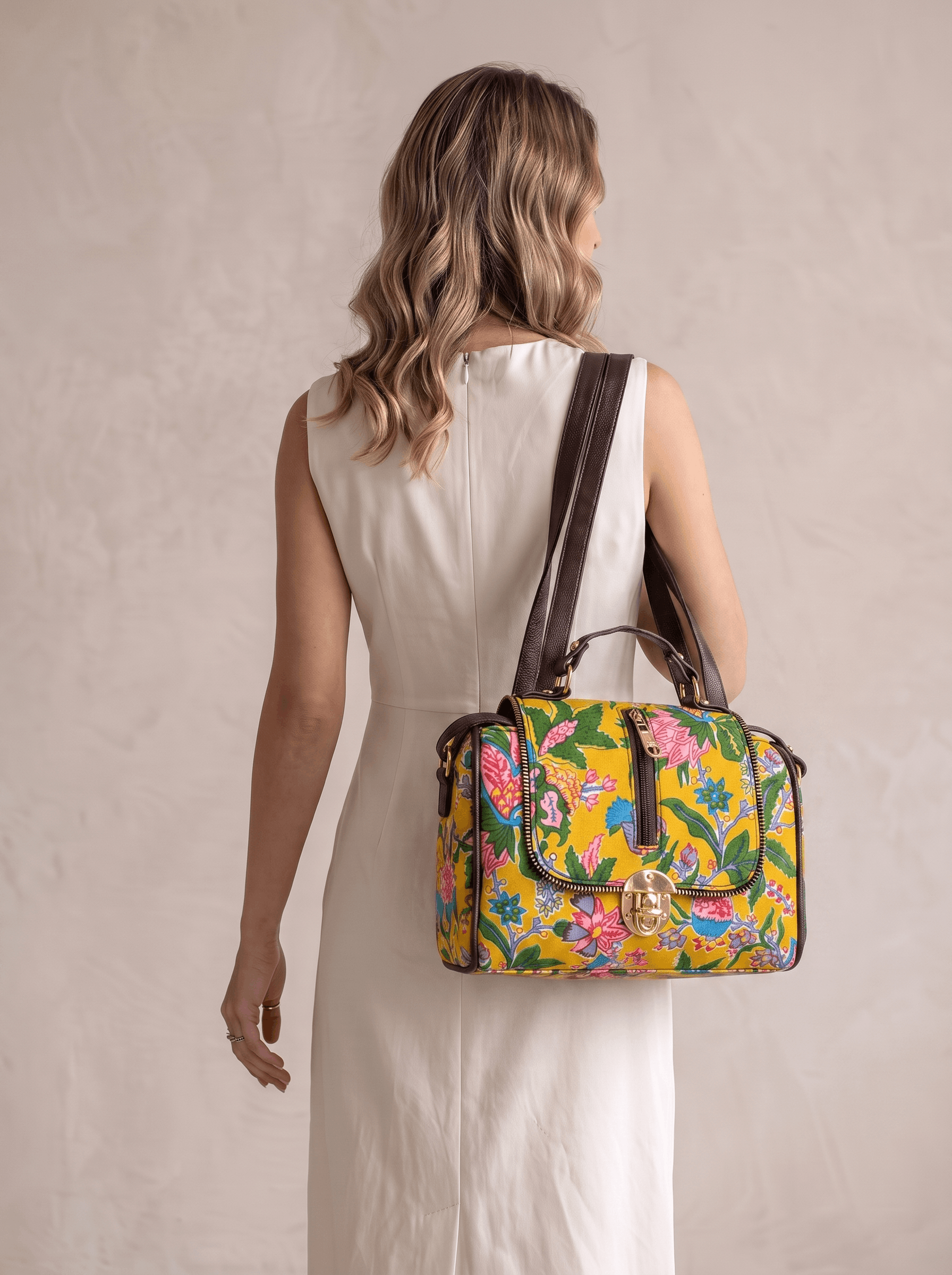 RANG TARANG SLING BAG