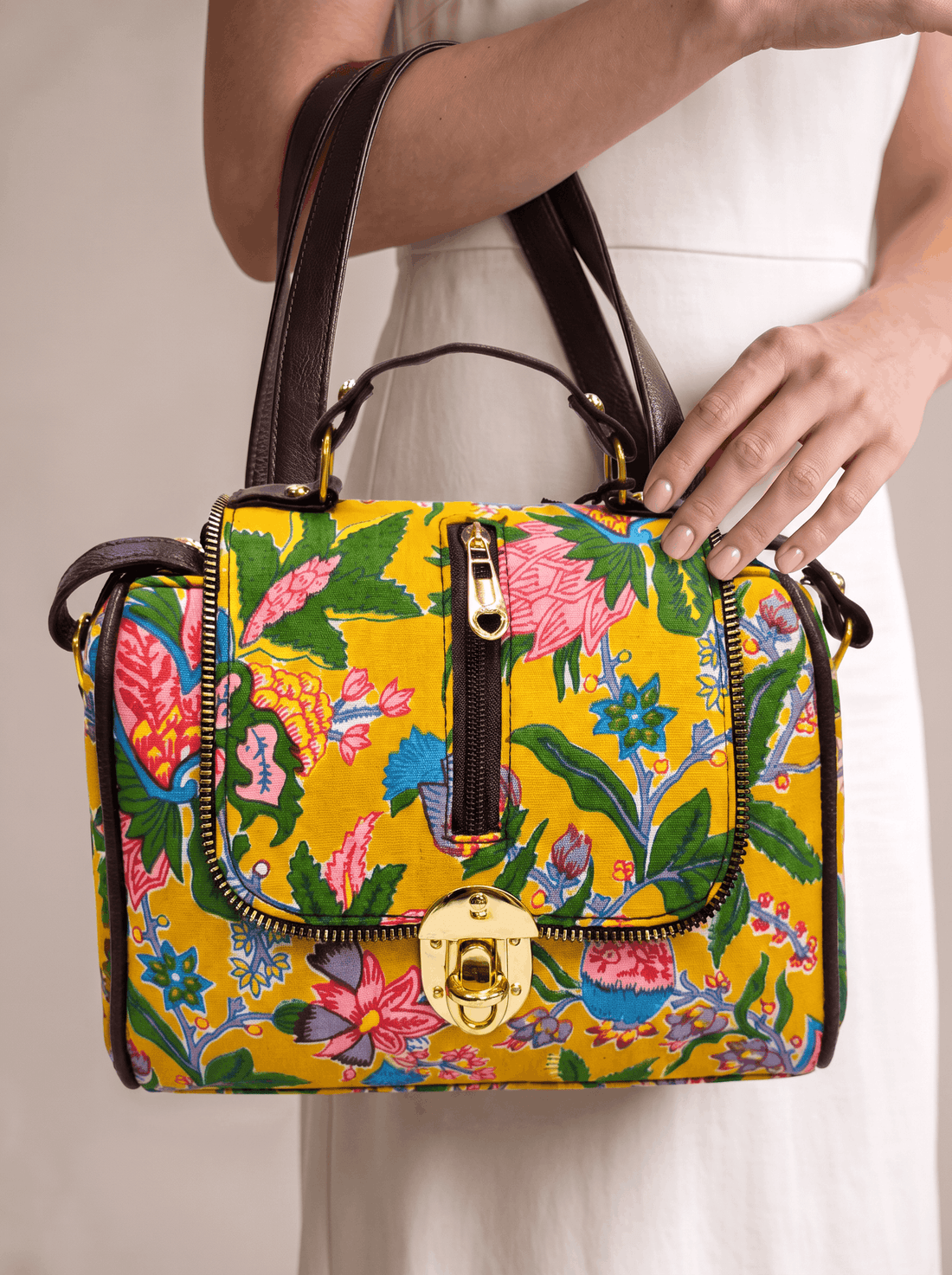 RANG TARANG SLING BAG
