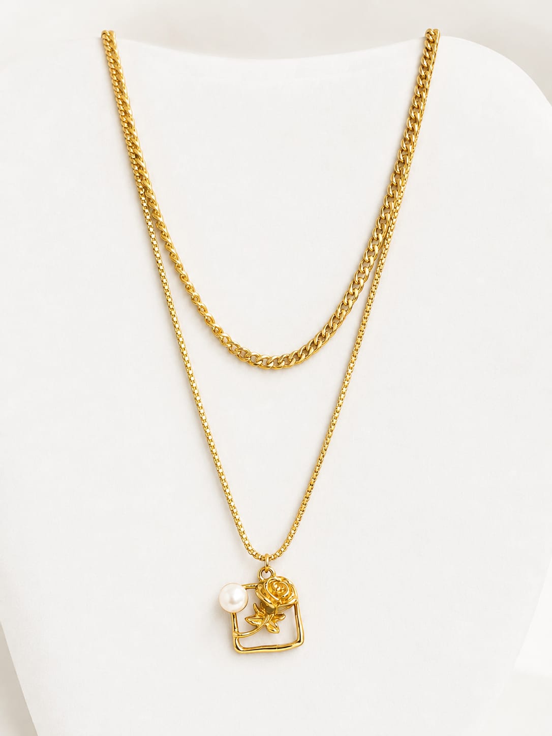 ROSE PEARL DOUBLE LAYERED NECKLACE